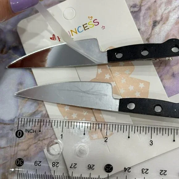 Set Of 2 Piece Reflective knife hair clip. - Picture 4 of 5
